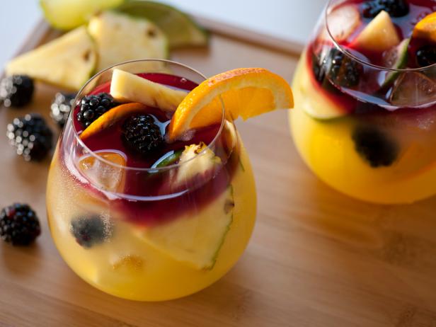 Tequila Sangria. Best 50 plus summer refreshing summer cocktails. Best refreshing summer drink to enjoy at beach and balcony. Summer cocktail recipes. 
