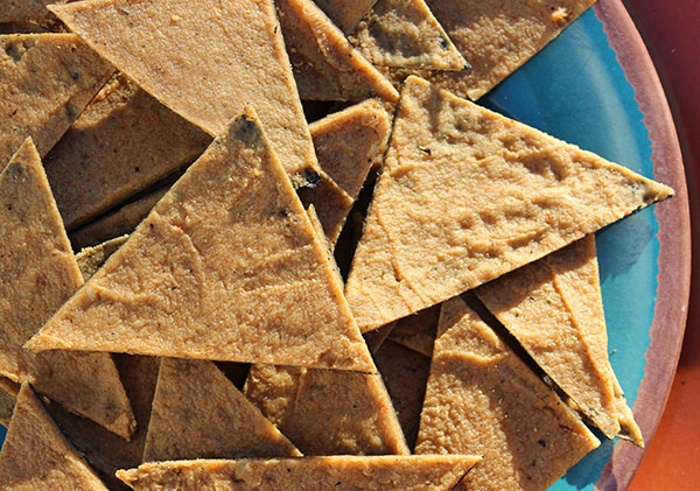 Nori nachos raw vegan dehydrated crackers for your weight loss journey. Best detox snacks ideas to satisfy your small cravings. Healthy snacks crackers for flat stomach. Try 21-day detox diet plan for body cleansing and fat loss. 
